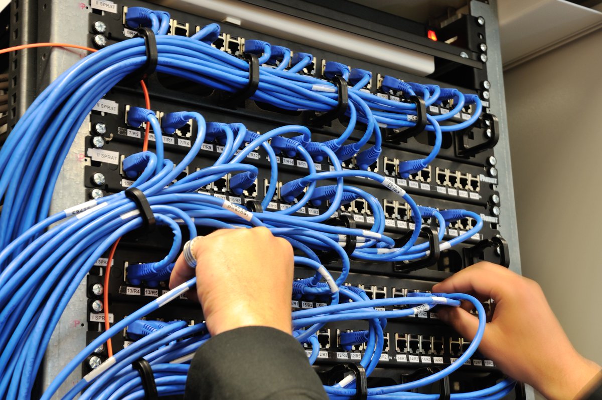 Instalación de cableado estructurado y red de datos